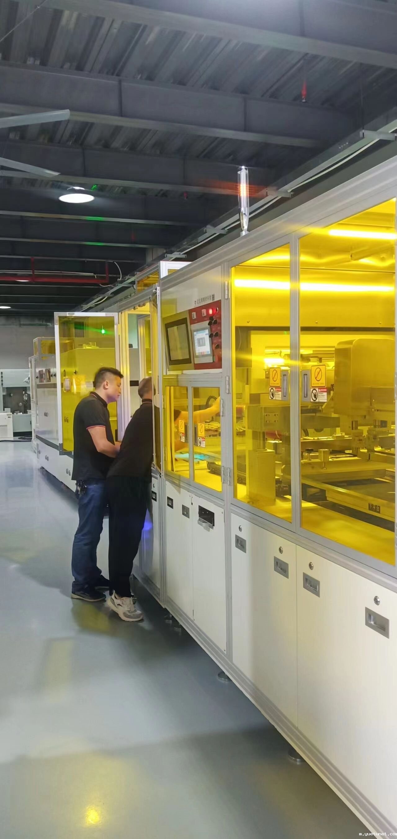 国内首创FPC双面印全自动印刷生产连线设备按期出货